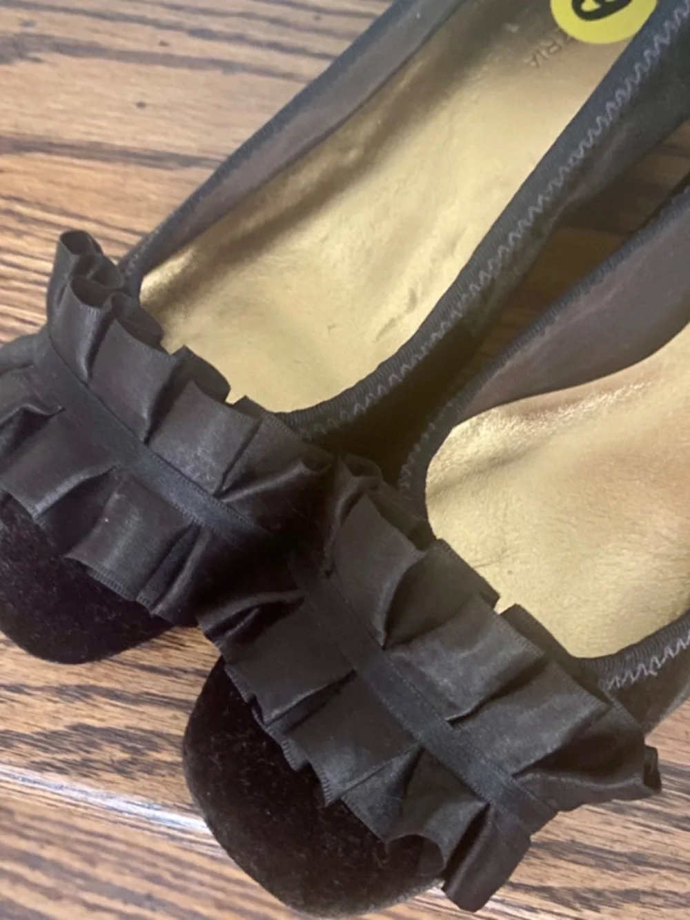 BCBGMaxAzria no dress slipper